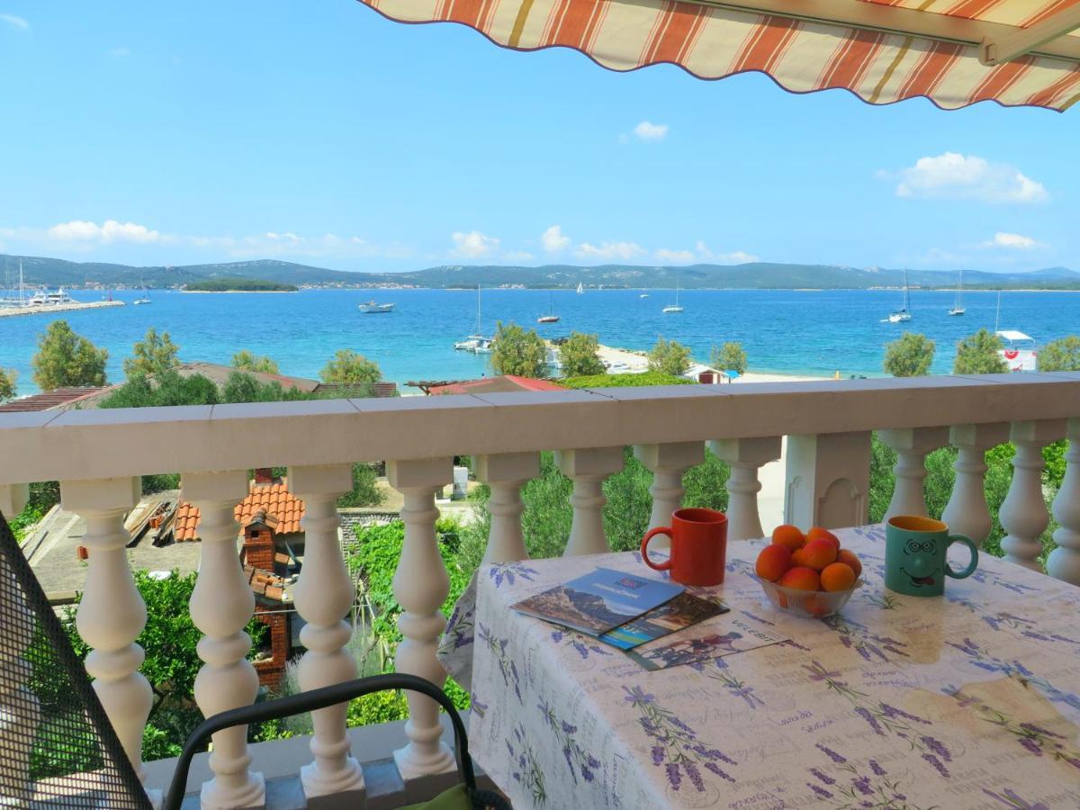 Beach Apartment Roza Biograd Oneroom - Premium Location Биоград на Мору Екстериор снимка