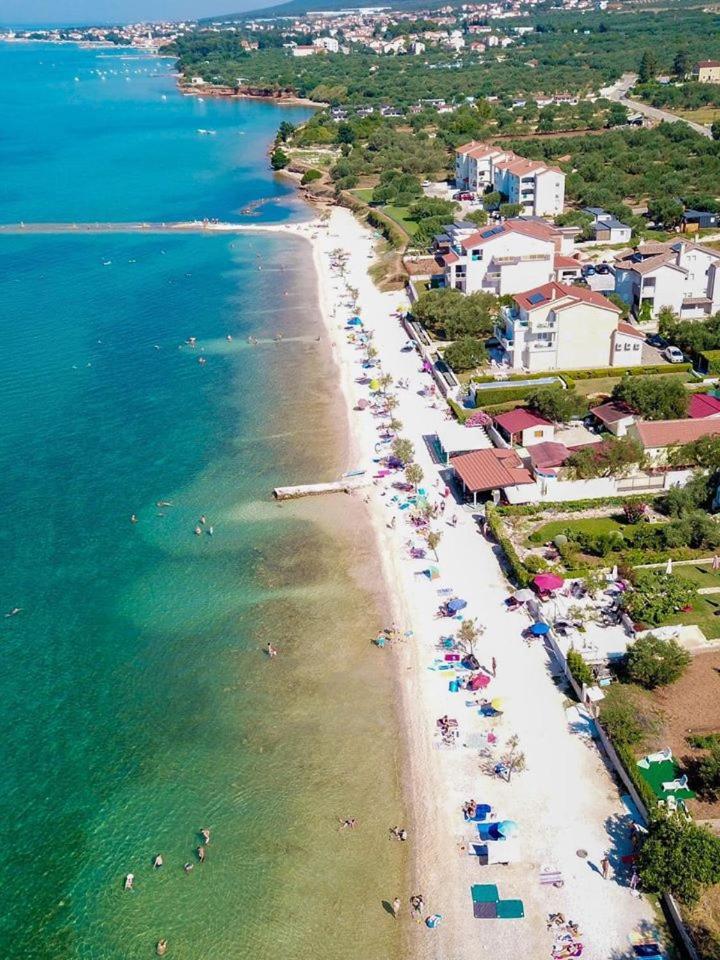 Beach Apartment Roza Biograd Oneroom - Premium Location Биоград на Мору Екстериор снимка